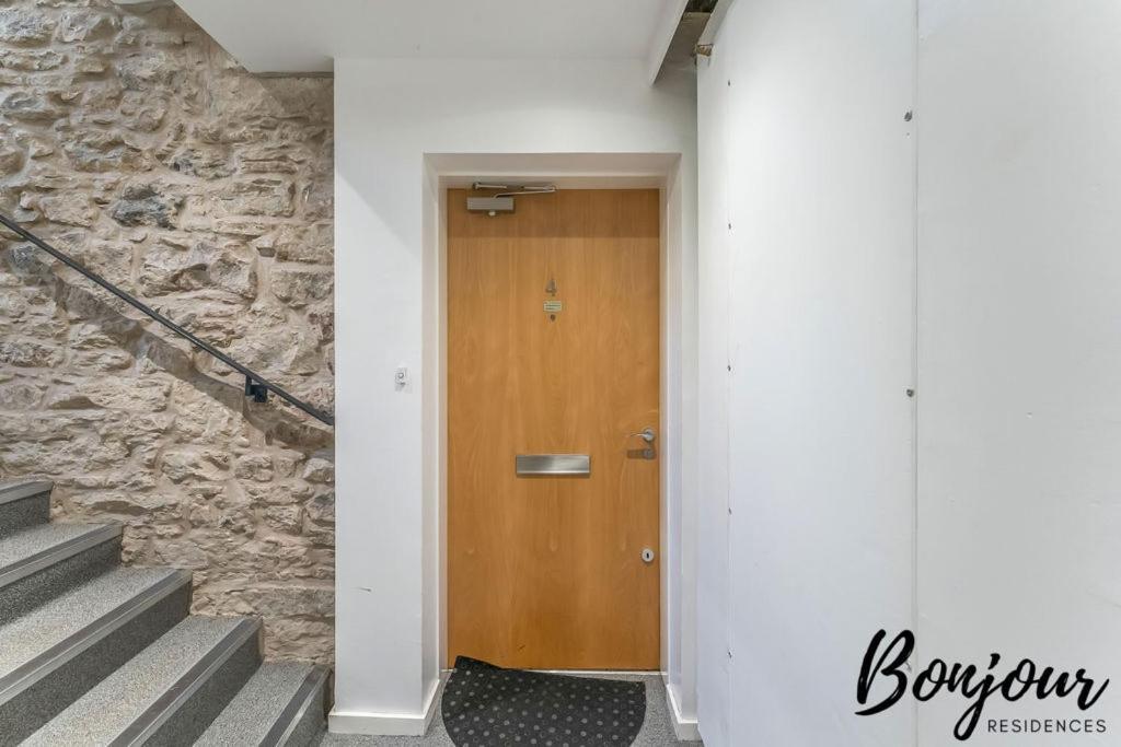 Spacious 2Br-2Ba - Grassmarket - Free Parking By Bonjour Residences Edinburgh Dış mekan fotoğraf