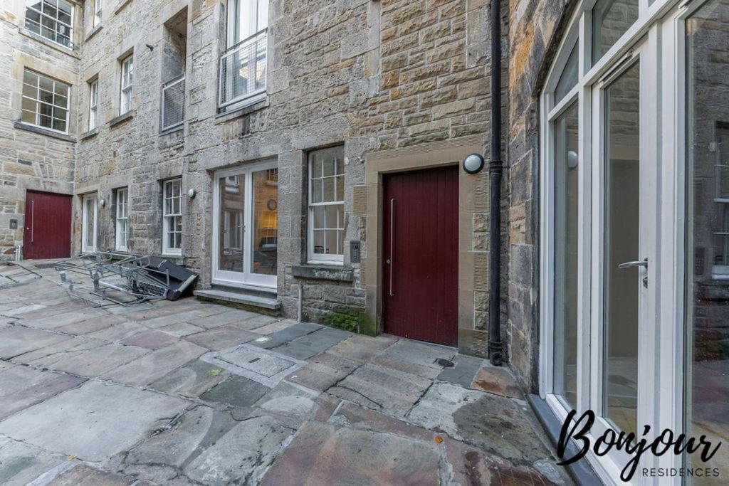 Spacious 2Br-2Ba - Grassmarket - Free Parking By Bonjour Residences Edinburgh Dış mekan fotoğraf