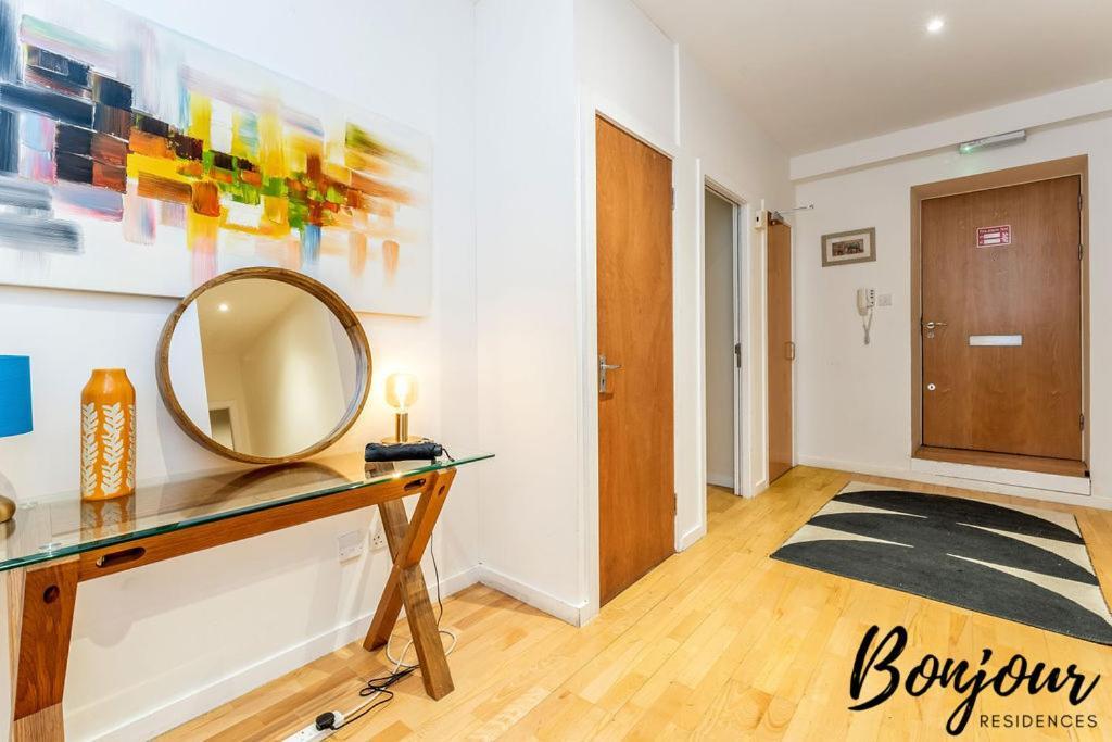 Spacious 2Br-2Ba - Grassmarket - Free Parking By Bonjour Residences Edinburgh Dış mekan fotoğraf